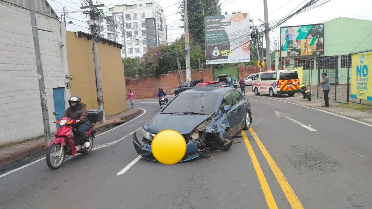 luisguuzman's tweet photo. 🚨 #HechoDeTránsito | Colisión vehicular complica la circulación en Carretera a Muxbal

🚗 Se registra una colisión vehicular en el *kilómetro 13 de la Carretera a Muxbal*, con afectación en ambos sentidos, hacia oriente y la Ciudad de Guatemala. https://t.co/QiqfoQJxEq