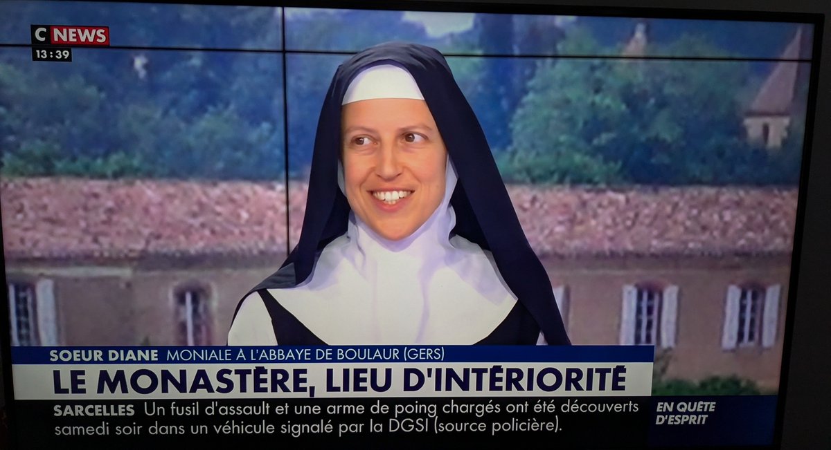 aqira_youssef's tweet photo. Les amendes de l'ARCOM portent leur fruit !
Le voile est désormais accepté sur CNEWS. https://t.co/eV9etm9z6z