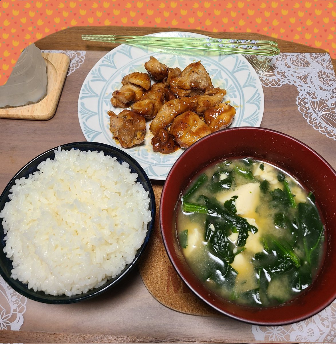 arupedeusu69's tweet photo. 今週🐷🥕🐔🥬🐟
暇になってきたのになんだか疲れた1週間😵‍💫
 #肉野菜味噌炒め  #ほうれん草と豆腐の味噌汁  #みそ照り焼きチキン  #豚丼  #お魚ハンバーグ https://t.co/e98KnWuxD7