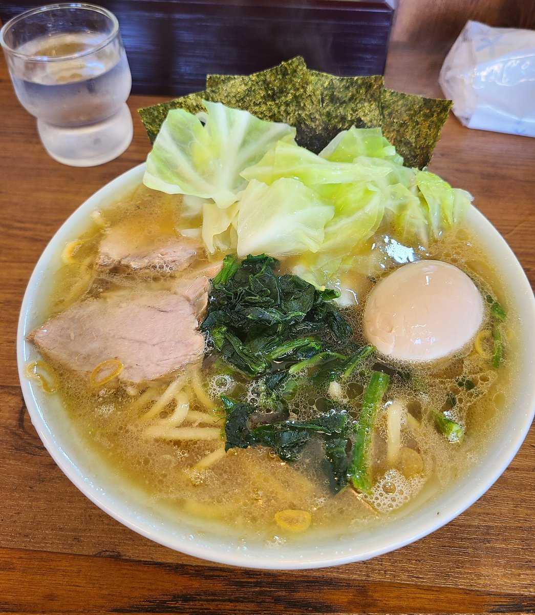 arupedeusu69's tweet photo. 2🐷🍜🐟🦐🍺🍶
土曜は筋肉マンとラーメン食って宅飲み🥂  ̖́-
ロピアの惣菜美味かった✌️
 #豚こまプルコギ  #ラーメン  #宅飲み  #ロピア  #海老love  #サーモン最高  #そうめんチャンプルー https://t.co/LF6r7snpE5