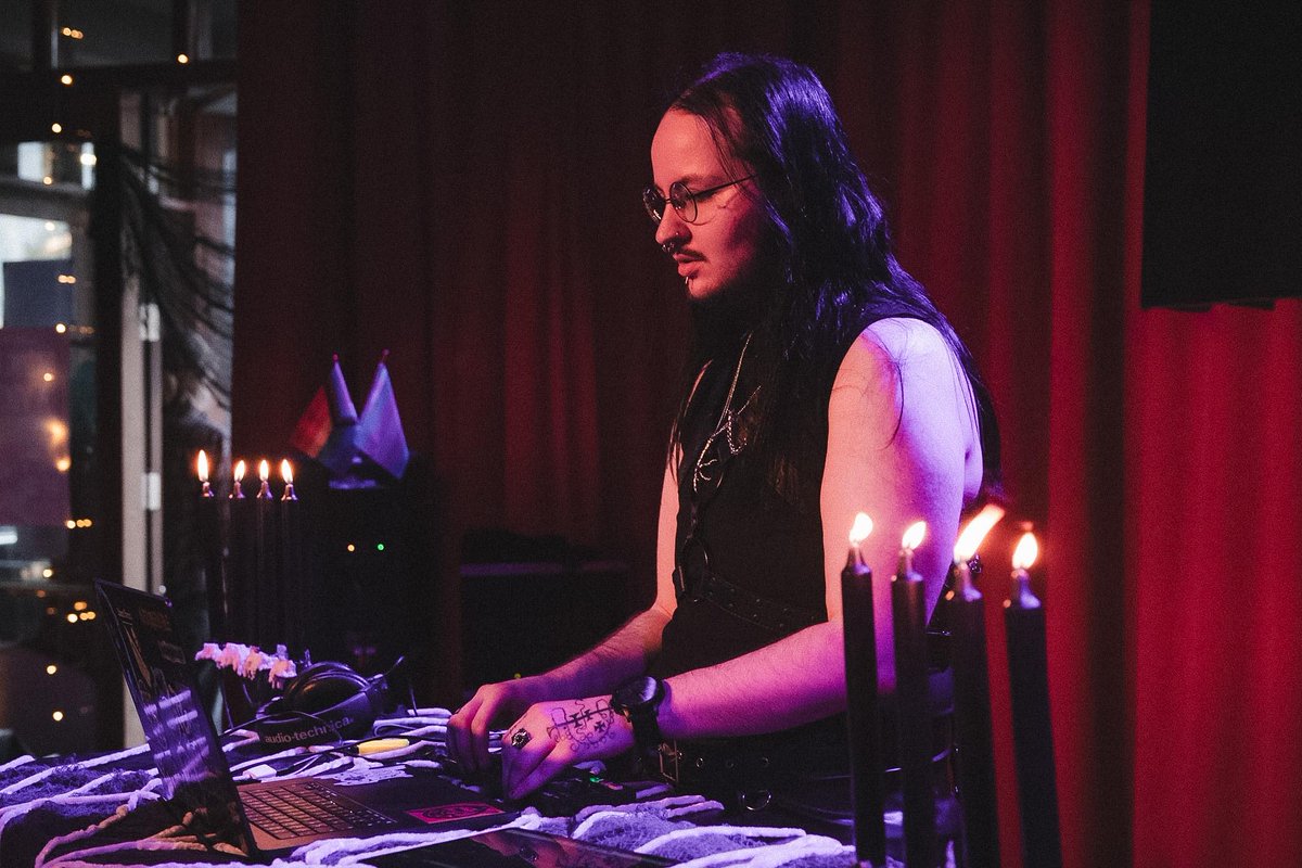 inxiision's tweet photo. I had some really cool shots of me DJing again for the last Goth Night https://t.co/HHyNOEGiXs