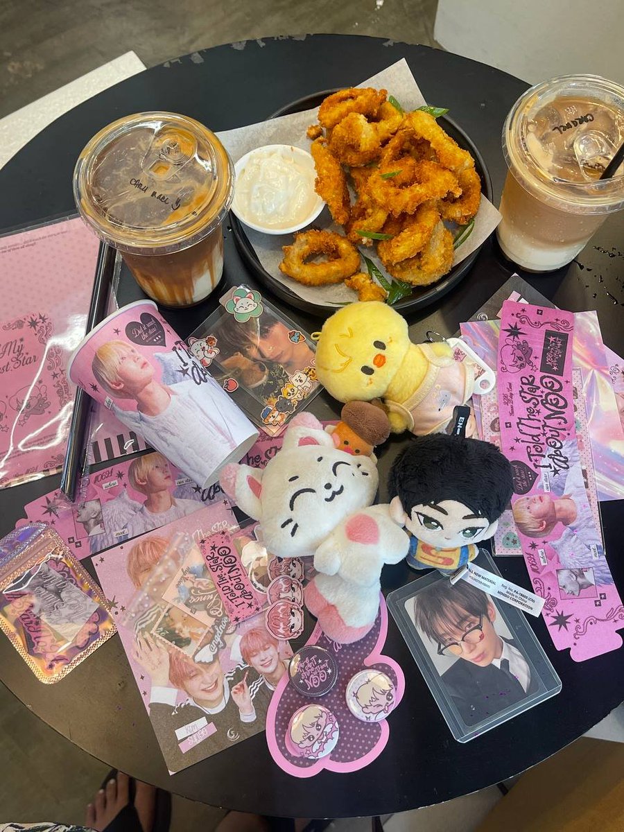 sunooversee's tweet photo. sunoo' birthday cse 💖
#itoldthestaraboutNOOinPH ⭐️ https://t.co/I4iUO0kYUR