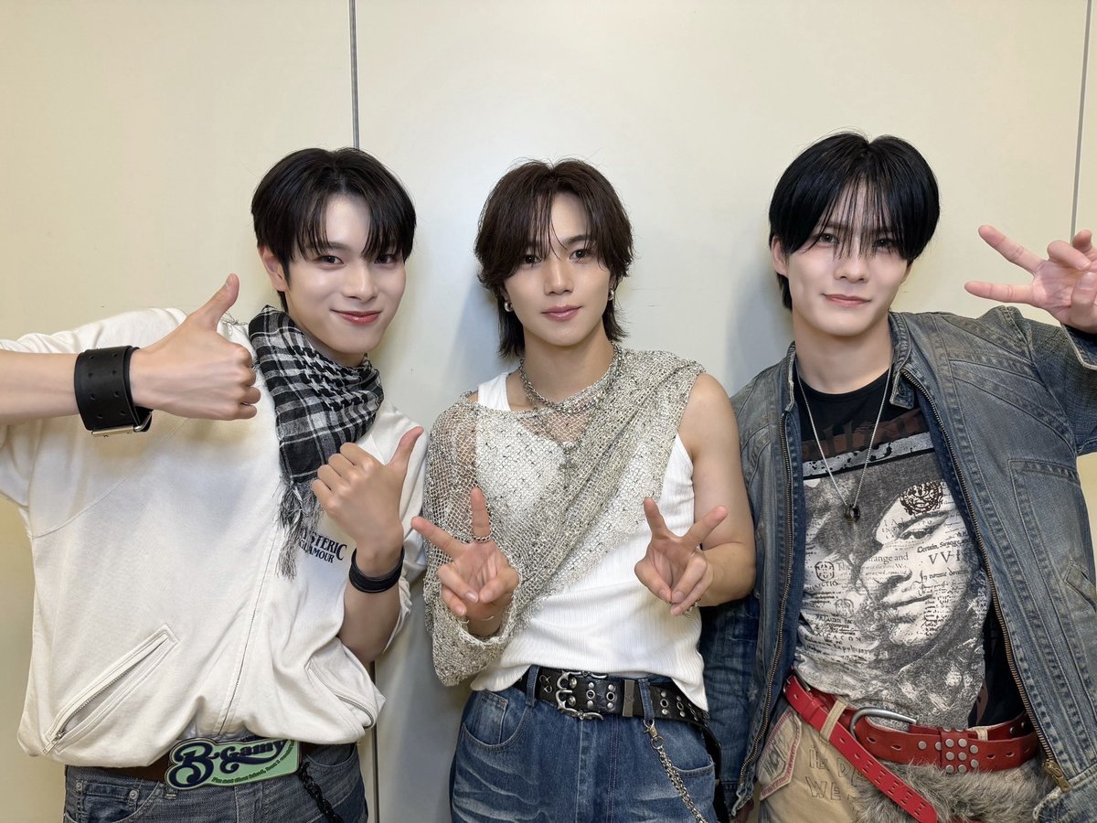 official_enjin's tweet photo. たまたまリリースイベント会場が
一緒になったチーム #ユアスカ 💙

#福田歩汰 さん &amp; #谷口太一 さん
お写真ありがとうございました✨

ドラマ『Your Sky ハレのち恋』
8/1(土)の放送開始が待ち遠しいですね！

@official_DXTEEN 
＠yourskyhare_mx
@n12_27t 

#YourSkyJP #ENJIN https://t.co/tMdvB0Los0