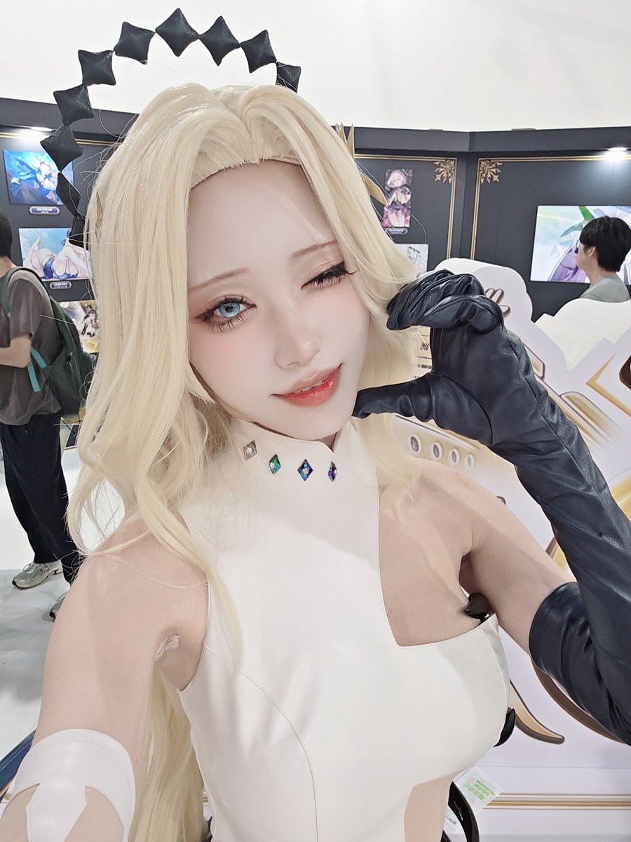 That_Guy_Evil's tweet photo. 20260712
브더2 3주년
다리안
@Hangah_cos https://t.co/y0PrJYaPEC