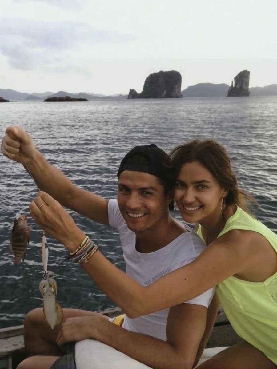 Patel__045's tweet photo. Cristiano Ronaldo and Irina Shayk were in a relationship from 2010 to 2015..!!❤️‍🔥 https://t.co/7Nuwdm6EYs
