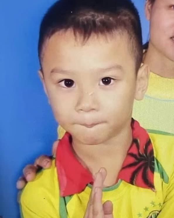 NongnuUU's tweet photo. เหมือนเดิมเป๊ะเยยนินาาา ✨🦆🤏🏼

#KengHarit https://t.co/ZkAEhS8bZd