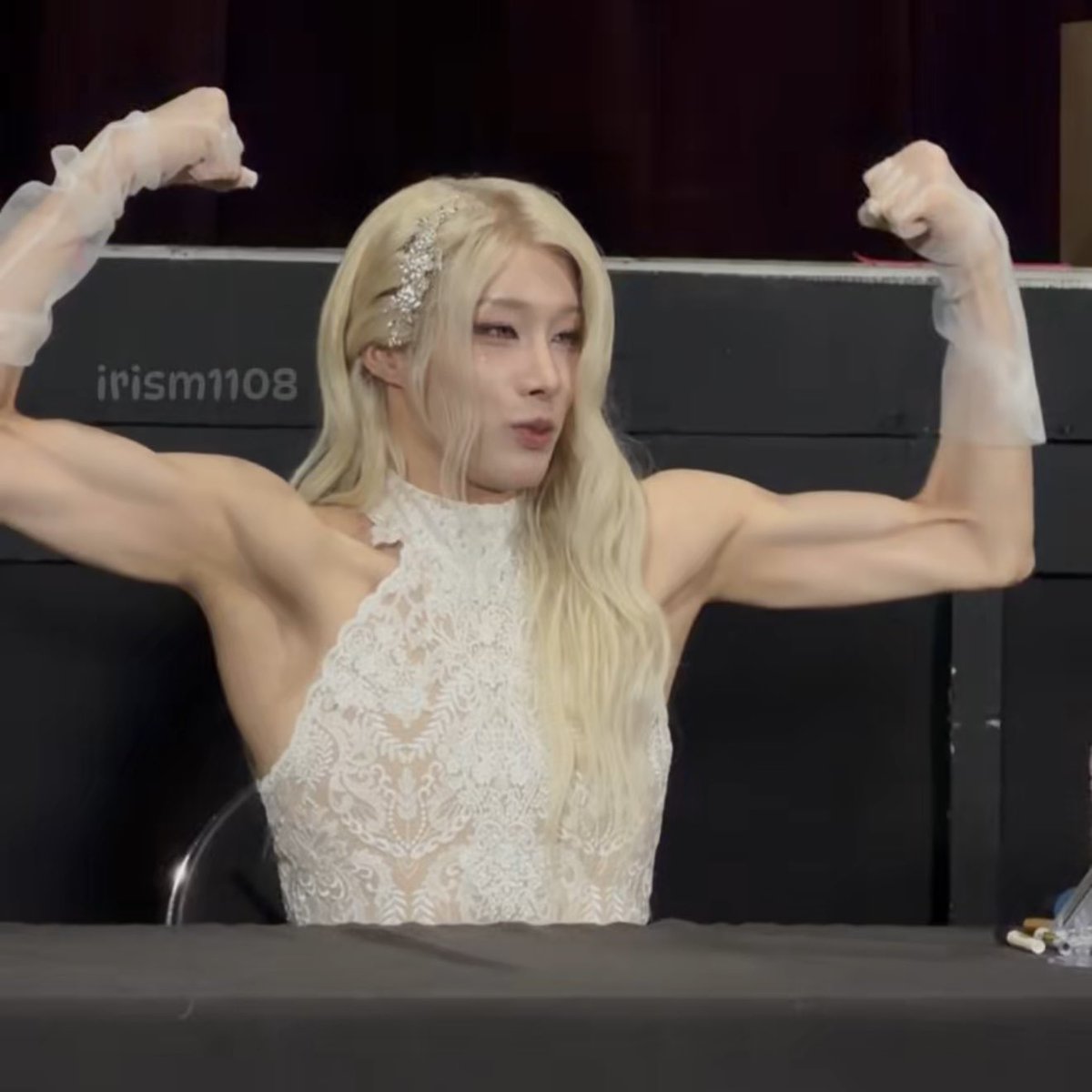 IrisM1108's tweet photo. HOLY MOLY! RUI’S ARMS 😳 https://t.co/y5PbBomP5D