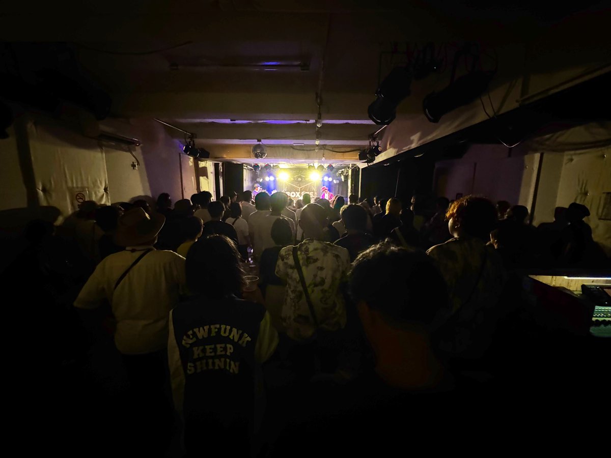 boxfes_hakodate's tweet photo. 【無事終了&amp;感謝のお知らせ】
ご参加頂いた皆様のおかげでBOX FES、雨にやられつつも最高の形で幕を閉じる事が出来ました！
多大なるご協力とご理解のおかげで最高な空間にして頂きましてスタッフ一同心から感謝致します。
来年は対策を徹底してまたグリーンプラザにてお世話になります！
#BOXFES2026 https://t.co/7FVr3LGrOx