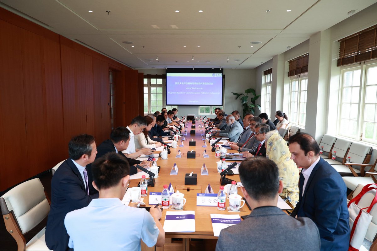 DrNiazAhmadSI's tweet photo. Visited Fudan University, Shanghai, and held productive discussions with Chairperson Qiu Xin, Vice President Chen Zhimin, and the University’s leadership to further strengthen academic and research collaboration between Pakistan and China.

The discussions focused on strengthening institutional linkages, promoting faculty and student mobility, expanding joint degree programmes, collaborative research, leadership development, and capacity-building opportunities for universities and academic administrators. Particular emphasis was placed on cooperation in Artificial Intelligence, digital technologies, semiconductor research, public policy, and future-oriented education models.

During the visit, comprehensive briefings were received on Fudan University’s internationalization strategy, global partnerships, international student programmes, and pioneering initiatives in research and innovation. Visits were also made to the College of Integrated Circuits and Micro-Nano Electronics, the School of International Relations and Public Affairs, and the College of Computer Science and Artificial Intelligence to learn about their academic achievements and research excellence.

The visit reaffirmed HEC’s commitment to fostering strategic international partnerships that advance academic excellence, innovation, research, and knowledge exchange while creating greater opportunities for Pakistani universities, researchers, and students, and further strengthening the longstanding educational partnership between Pakistan and China.