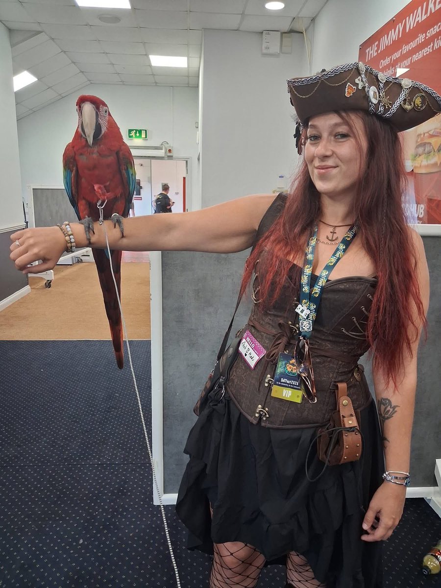 ThatBMadss's tweet photo. @SoTFest  WHAT A BLASTTT!!! 
Until next time you lovely lot!!! 
Unfortunately I can’t post more than 4 pictures at a time apparently…X Fix that shid 😅💕💕 https://t.co/lF0NRfwSig