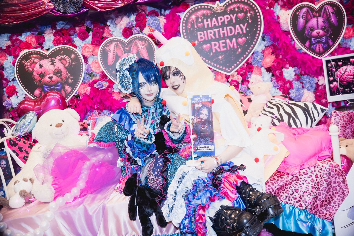 manase_mazari's tweet photo. ビッグウェーブとショートケーキ㊗️ https://t.co/Atbj8JaSP9