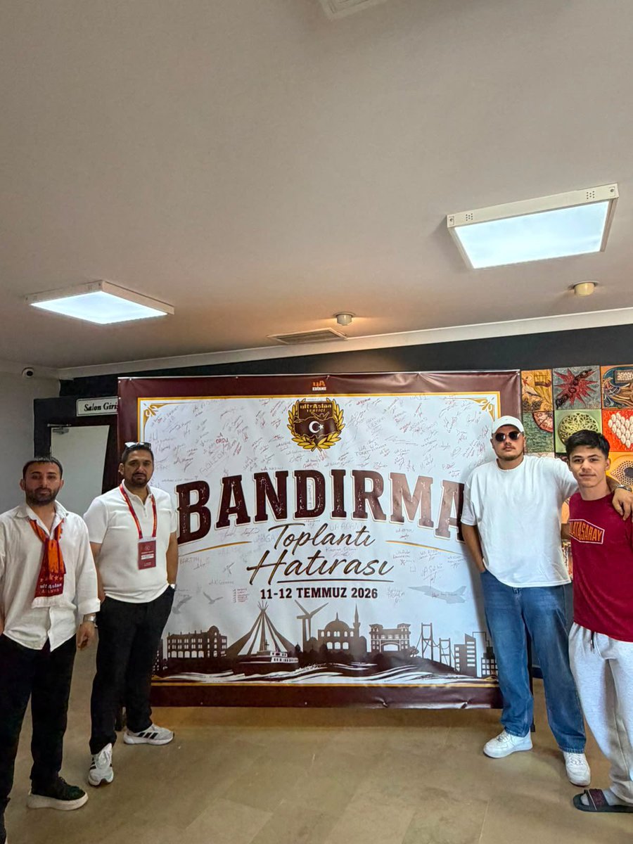 uA_Alanya's tweet photo. ultrAslan Yurtİçi Temsilciler Toplantısı'ndan Kareler 📸

Bu yıl üçüncüsü Bandırma'da düzenlenen ultrAslan Yurtiçi Temsilciler Toplantısı'na katılım sağladık.

Türkiye'nin dört bir yanından gelen temsilcilikler ile bir araya gelerek birlik ve beraberliğimizi bir kez daha pekiştirdik.

Başta ultrAslan Bandırma olmak üzere, bizleri en güzel şekilde ağırlayan emeği geçen herkese teşekkür ederiz.

#uAAlanya #uAYurtiçi