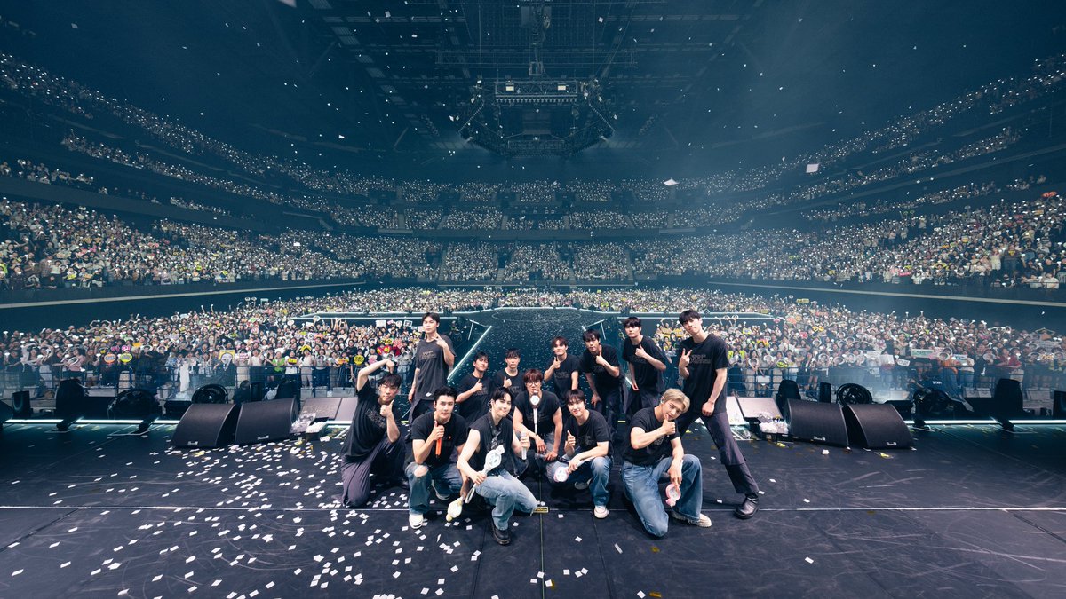 weareoneEXO's tweet photo. EXO PLANET #6 – EXhOrizon in #TOKYO DAY 2🩶
 
#EXO #엑소 #weareoneEXO
#EXOPLANET #EXhOrizon https://t.co/S4IDUHowBV