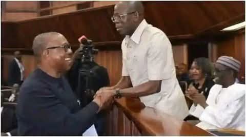 ManOfGodNo1's tweet photo. @fkeyamo What's happening here? https://t.co/GYXO3qTvj8
