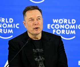 hdruhrw's tweet photo. Elon Musk plans to use Tesla robots to build infrastructure for human habitation on both the moon and Mars, according to a SpaceX founding team member. https://t.co/mIQ9N45vbV