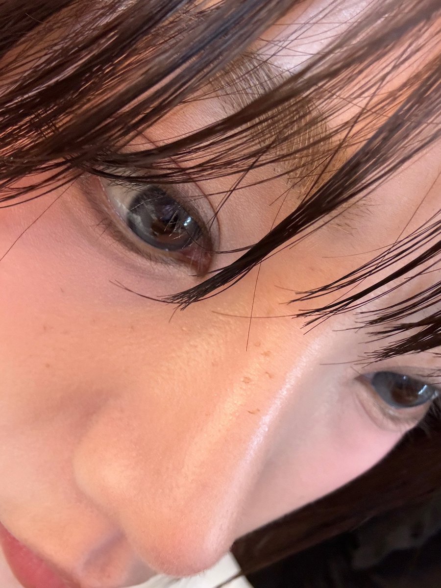 yeoreumu's tweet photo. "Too much blush?" Honestly, never heard of her back then either. 💅🏼 https://t.co/iQG39JzxEq