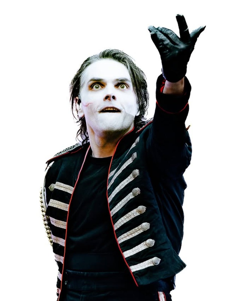 SOTSPodcast's tweet photo. Gerard Way (My Chemical Romance) framed in the light of the heavens.

📷 Sam Nourse https://t.co/gdFChkfA38