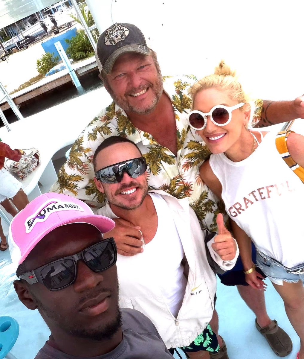 forgwenandblake's tweet photo. Happy, hot honeymooners living their best life 🥹 #grateful https://t.co/TZikEIH1BZ