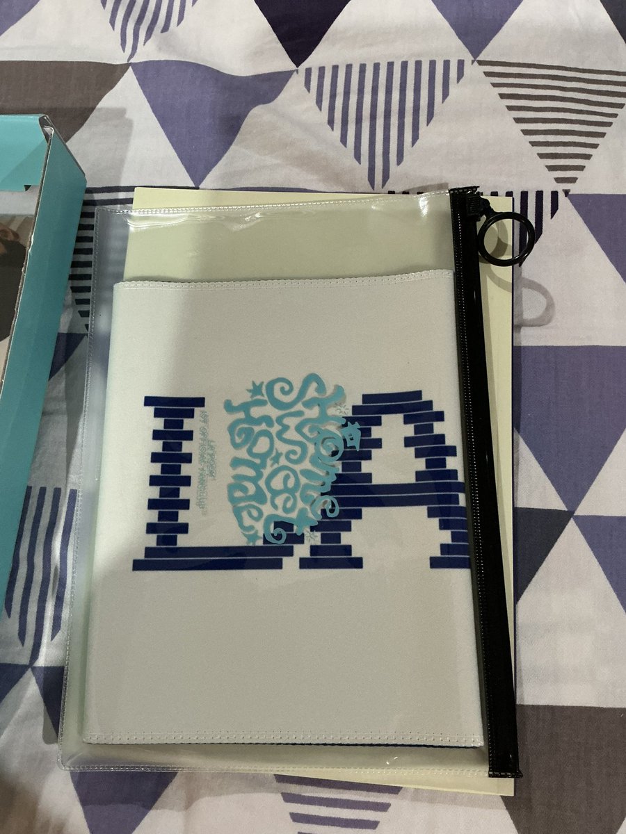 lapoembridges's tweet photo. When i tell my friends im starting a blog for lapo music appreciation, they asked me: “ well, isn’t that a bit lonely? Since their crossover sound is niche and you won’t be able to attend all their concerts.”
But i never felt that sentiment when I translated lapo music… https://t.co/NwLZ7PeHYz
