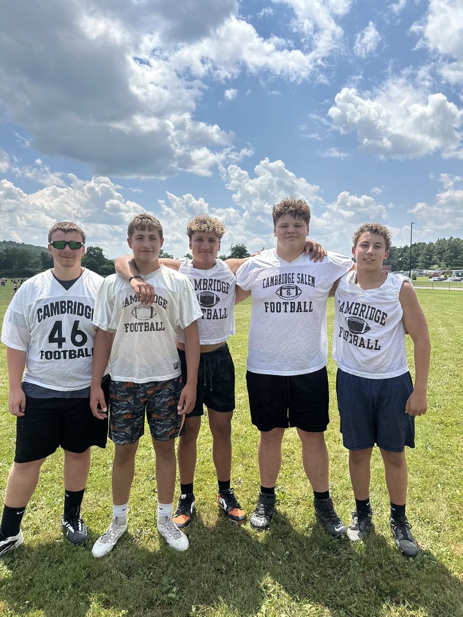CushingAbe82066's tweet photo. What a good day I participated with my linemen in the cortland linemen challenge these are sum of the events done thank you for the fun and great experience on your campus @Coach_Mro  @CortlandFB #grind #footballwork https://t.co/QkYfPDWy1v
