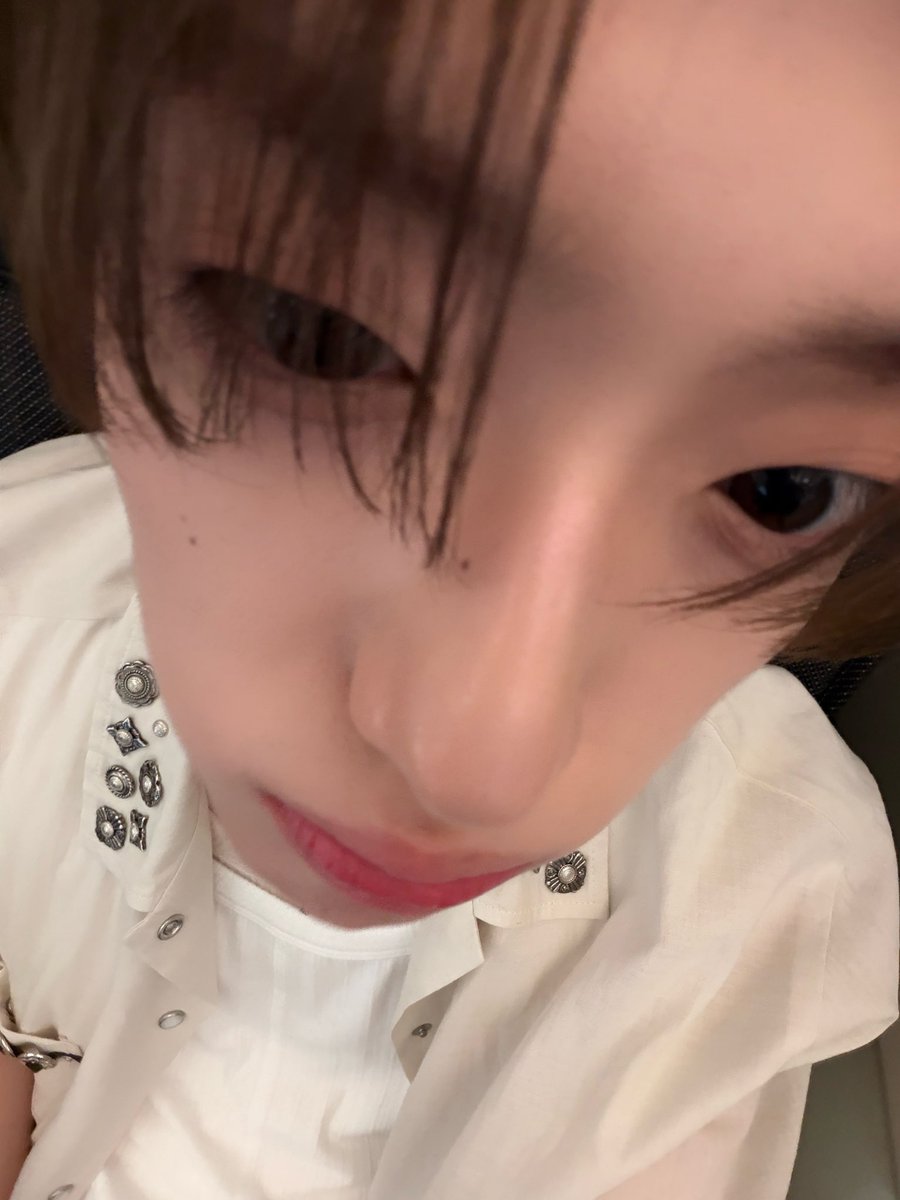 ppoppogle2's tweet photo. 아   살맛나.    아진짜.       이게인생이지.     이제야 막 사는거같구❣️ https://t.co/LybELPNxpS