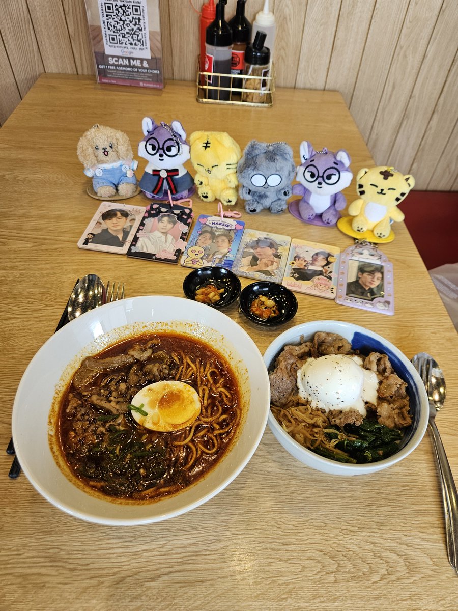 kittentenniee's tweet photo. every 💚💜 girlie, needs her 💛💜 bestie. salam #BhinnekaTunggalIka with @snwudaysix ✨️

on 📸 photoframe #LevelUpWonwoo by @dekcucan @ujangsaranghaja 🐈‍⬛ https://t.co/xoSr0ZcWe6