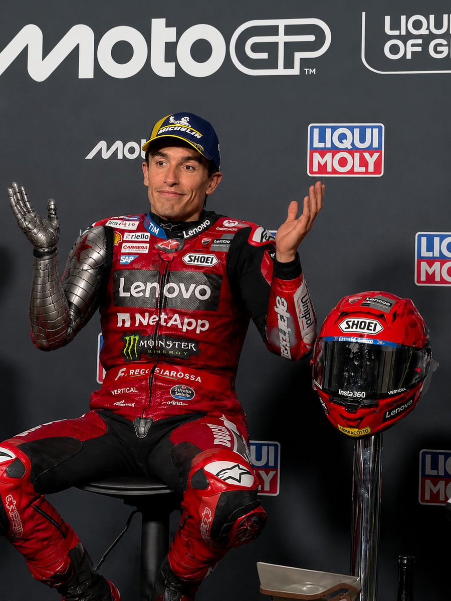 DavicinUFC's tweet photo. @MotoGP @WeAre93 @marcmarquez93 @ducaticorse https://t.co/ZdnzLY7XuZ