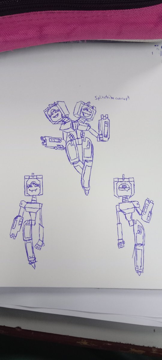 Rookie_Ish's tweet photo. Quick and shitty sketch of a Split strike robot girls https://t.co/StCENaWkOa