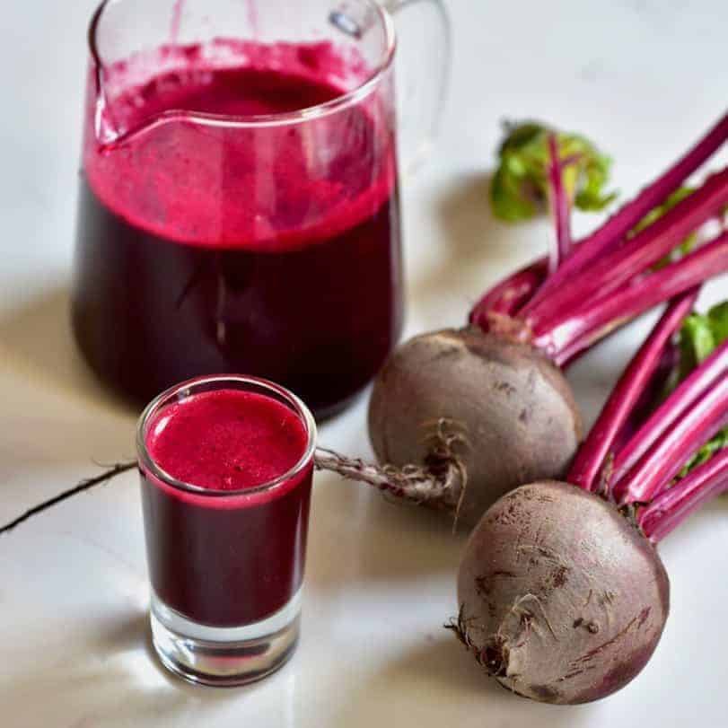 healthhubHQ_'s tweet photo. As a man,

Avoid pornography and eat more of these for better erections, stamina, testosterone, and sexual health:

Pomegranates, watermelon, honey, bitter kola, walnuts, red meat, salmon, garlic, cloves, ginger, oysters, ginseng, dates, avocado, maca root, eggs, banana, coconut water, beetroots, and cinnamon.

Improvements come naturally with consistency.