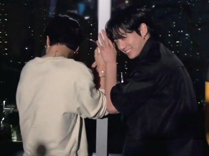 Venxs_levy's tweet photo. ✨🏎️ JIKOOK AU;

“donde Jungkook es piloto de F1 y Jimin un actor que será invitado especial para la carrera de Mónaco. Una entrevista que tal vez llegó demasiado lejos”. https://t.co/Bqesz2fv3x