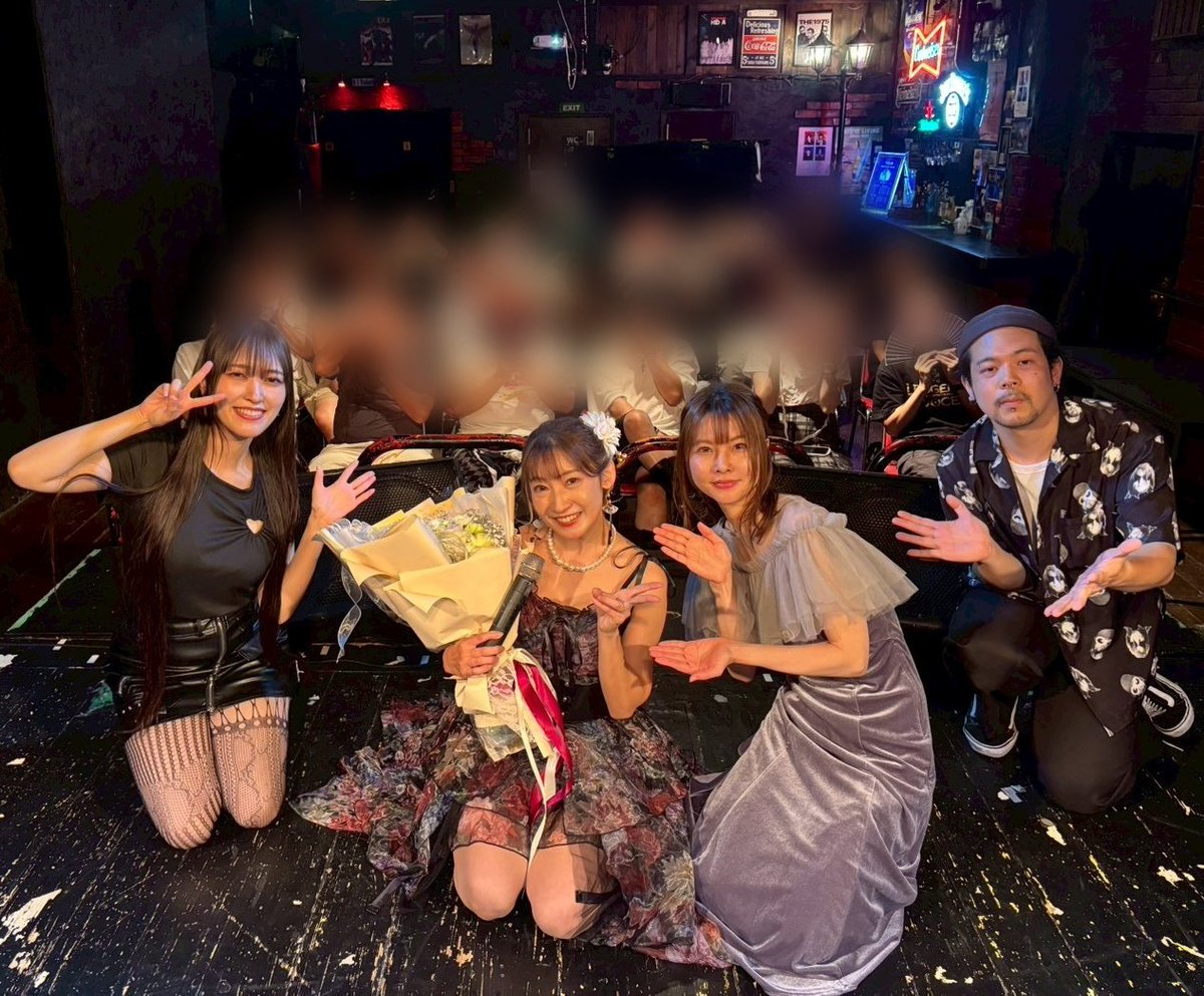 Shiwasu_13_J's tweet photo. #かがやき姫 第１部CDリリース記念LIVE参加させて頂きありがとうございました！

・最上天元インモラリスト
・ぱりら☆オンライン
歌わせていただきました🎤🩲

久々のステージ！久々のデビュー曲！プロデューサーの玲実さんと一緒で嬉しかったです♡

２部の生誕祭LIVEも最高でした👏👏
#かがやき姫 https://t.co/bVYYghdyKr