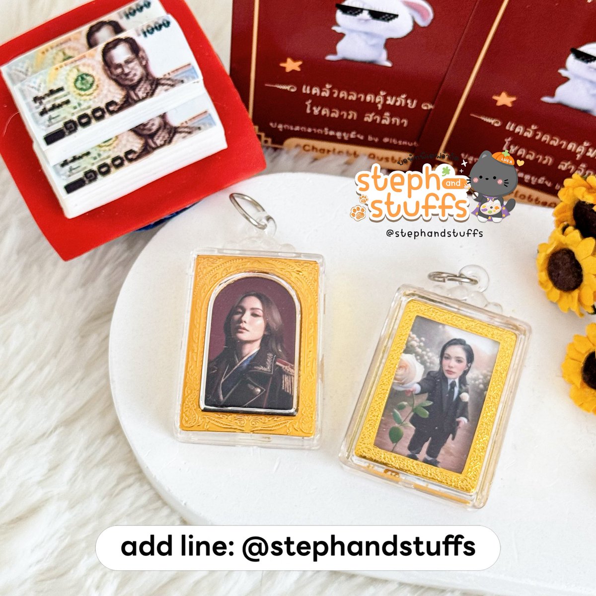 StephandStuffs's tweet photo. ❤️‍🔥 GIVEAWAY พระเครื่องชาล็อต ✨

🎨 ลูกค้าเลือกเป็นรุ่นพระสมเด็จ
- หน้า1แบบ หลัง1แบบ
- เพิ่มการ์ด เลือกเทมเพลตร้าน ให้ร้านออกแบบให้

**พระเครื่องไม่มีขั้นต่ำ 1 ชิ้นก็รับทำค่ะ

🏡 สนใจทักไลน์ @ stephandstuffs

#รับทำgiveaway #รับทำพระเครื่อง 
#รับทำของแจกหน้าคอน #รับทำของแจก https://t.co/kCHlMSmdCF