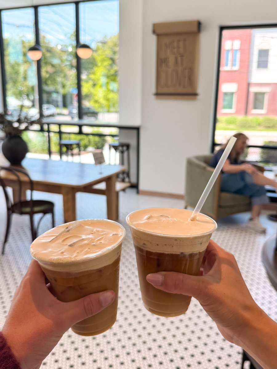 CDcessna_pilot's tweet photo. Coffee first, flying second... or maybe the other way around. Either way, Sundays are better when they include blue skies, good friends, and a fresh cup of coffee. ☕🛩️
#SundayVibes #CoffeeAndFlying #GeneralAviation #WeekendMode #FlyMore https://t.co/HwJNMUjnWF