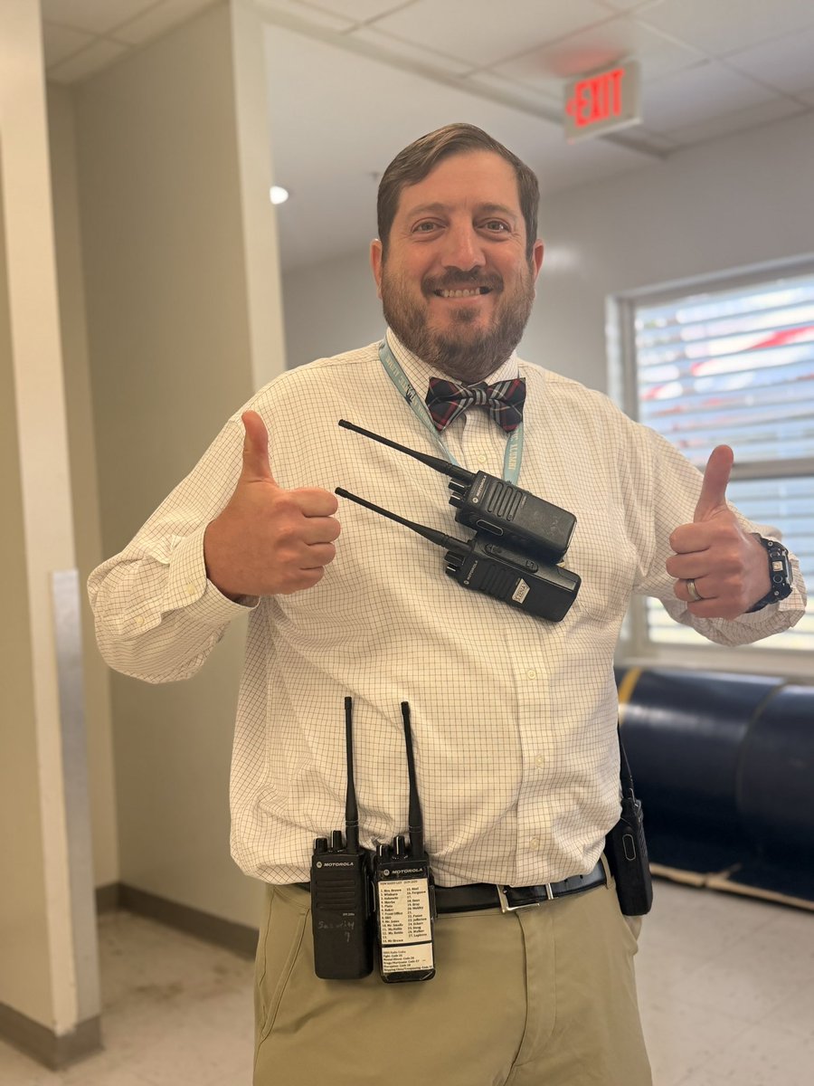 JSoto_IntPrin's tweet photo. As the Intern Principal, I quickly learned one thing-the Intern Assistant Principal comes with four walkies, unlimited patience, and a great sense of humor. 😂#sidekick #summersoar #leadershipdevelopment Work hard, laugh hard 🙌 Thank you! https://t.co/gkvmNw6StT