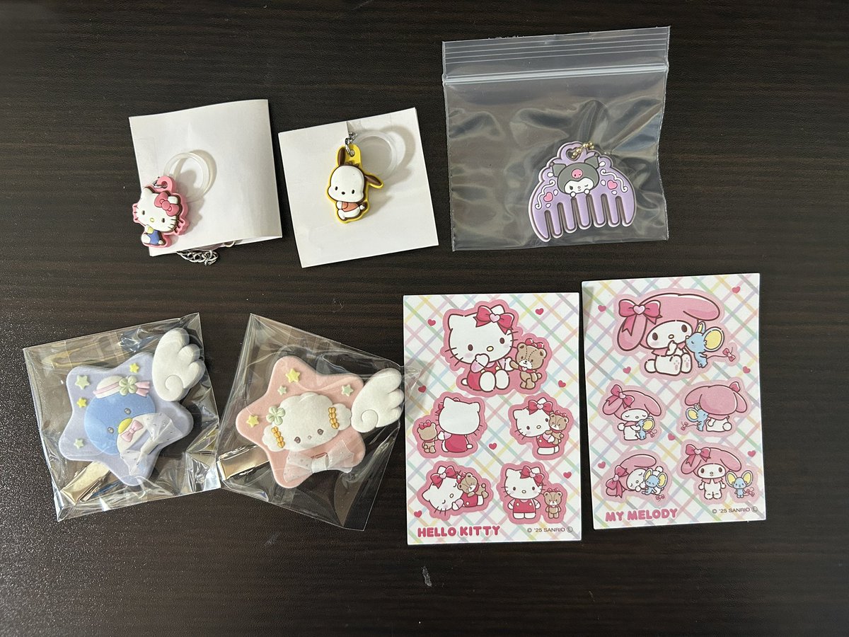 cssyr_nn's tweet photo. 交換　サンリオ　食玩　前髪クリップ　シール　ポムポムプリン　あひるのぺっくる

譲）1枚目
キティ　ポチャッコ　クロミ　タキシードサム　こぎみゅん　マイメロ

求）2枚目
ぺっくる　ウサハナ　プリン　シナモン

郵送または都内、神奈川県内手渡し
前髪クリップの交換優先、シールのみの交換不可 https://t.co/GDDpdjFl9e