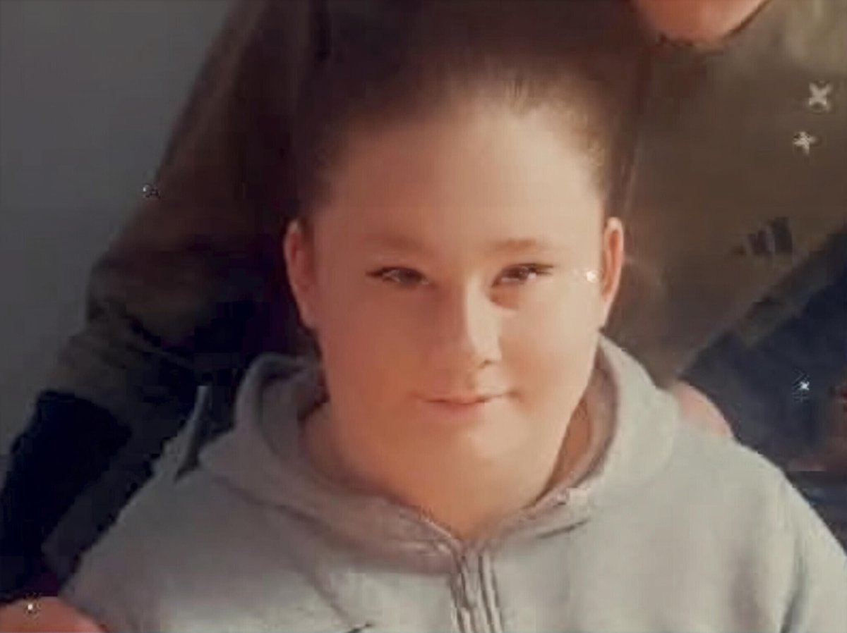 le_Parisien's tweet photo. Qui était Auphélie, adolescente de 17 ans victime d’une chute mortelle en marge des célébrations de France-Maroc ?
➡️ https://t.co/wGL0L8HY85 https://t.co/FVaBtQHUSo