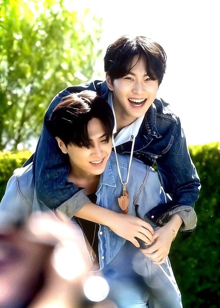 cutiepiewonn's tweet photo. 🐈‍⬛ jungwon looks tough outside, but he is actually a very sensitive. that's why i usually try not to say things that might be a burden to him. i just hope you are always healthy and happy.

jay is number one jungwon's protector 🥺 https://t.co/7l4uRNuuD4