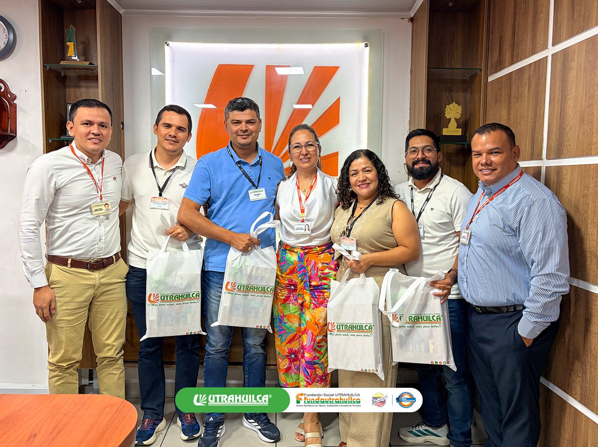 Utrahuilca's tweet photo. ¡La cooperación que nos une y fortalece el sector solidario! Recibimos la visita de la Cooperativa CREDISERVIR en una jornada de pasantía e intercambio de experiencias, donde compartimos conocimientos y buenas prácticas para seguir fortaleciendo a nuestras organizaciones. https://t.co/5tL73G4GrV