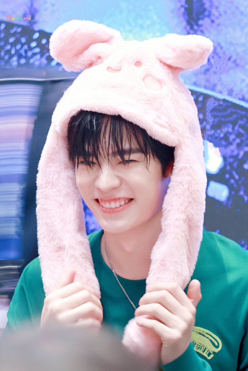 SnowRabbit_❄️🐰 tweet media