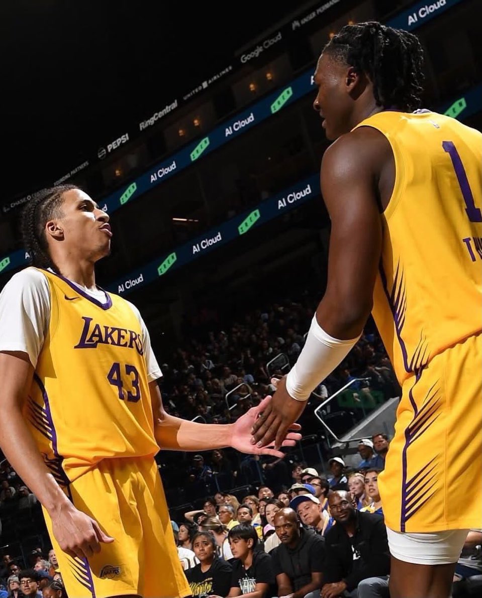 LakersMuse tweet media
