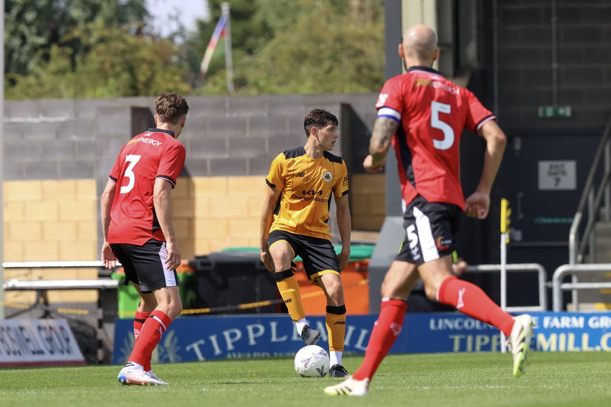 bufcacademy's tweet photo. ⚽️U23S | It was great to see TEN U23s involved yesterday against Championship side Lincoln City! 

👉Full story: https://t.co/XXQuQ3YhrH

#UpThePilgrims 🧡🖤 | 📸@1bray_c https://t.co/HuFWu8nT3S