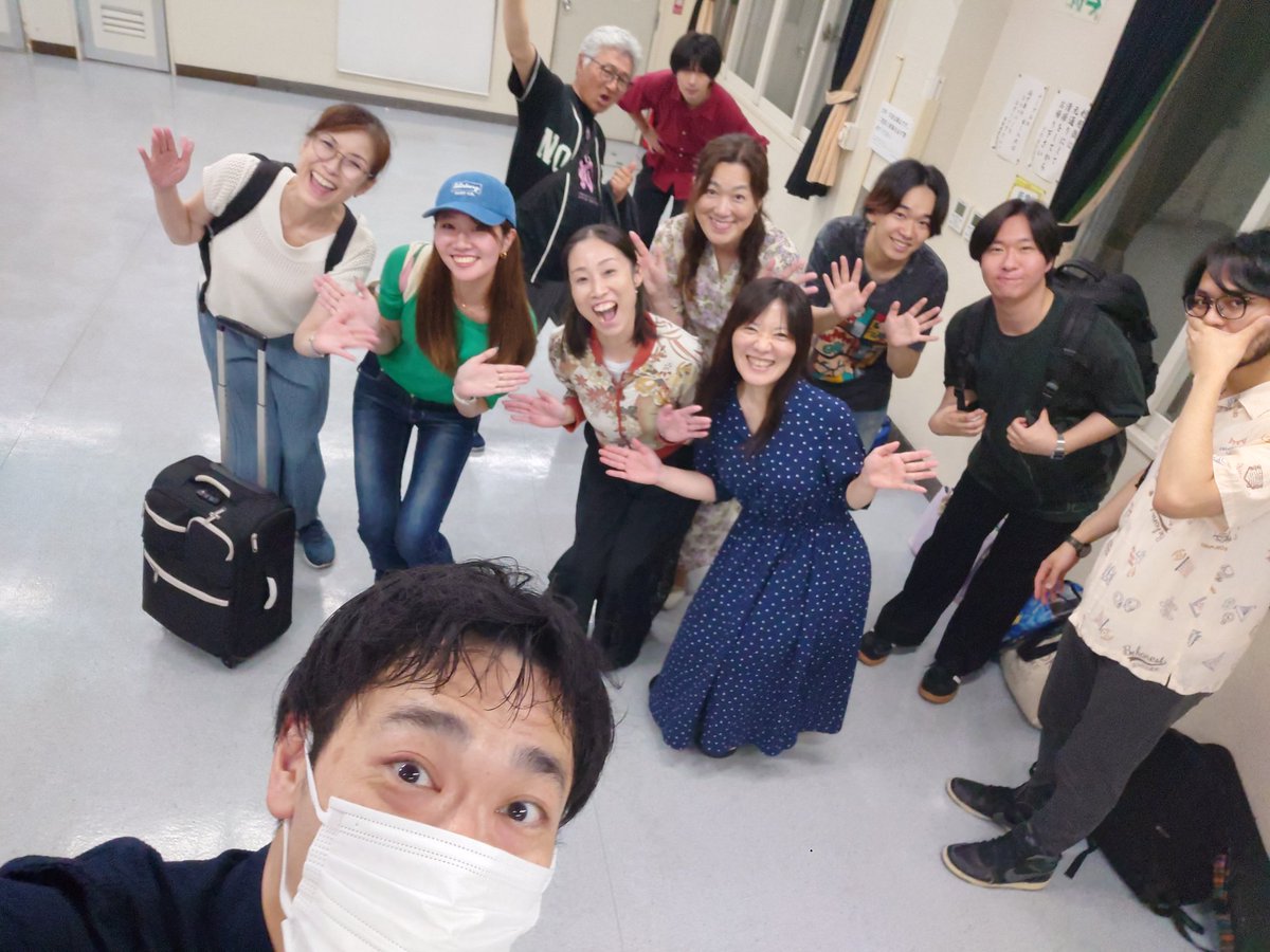 unam_hiro's tweet photo. ＃パルハバ
＃合歓版パールハーバー
本日も稽古でした。
昨日の通しを振り返っての返し稽古
伝えたい部分を明確に
みんなで創り上げていくよ https://t.co/orTBMG8WOp