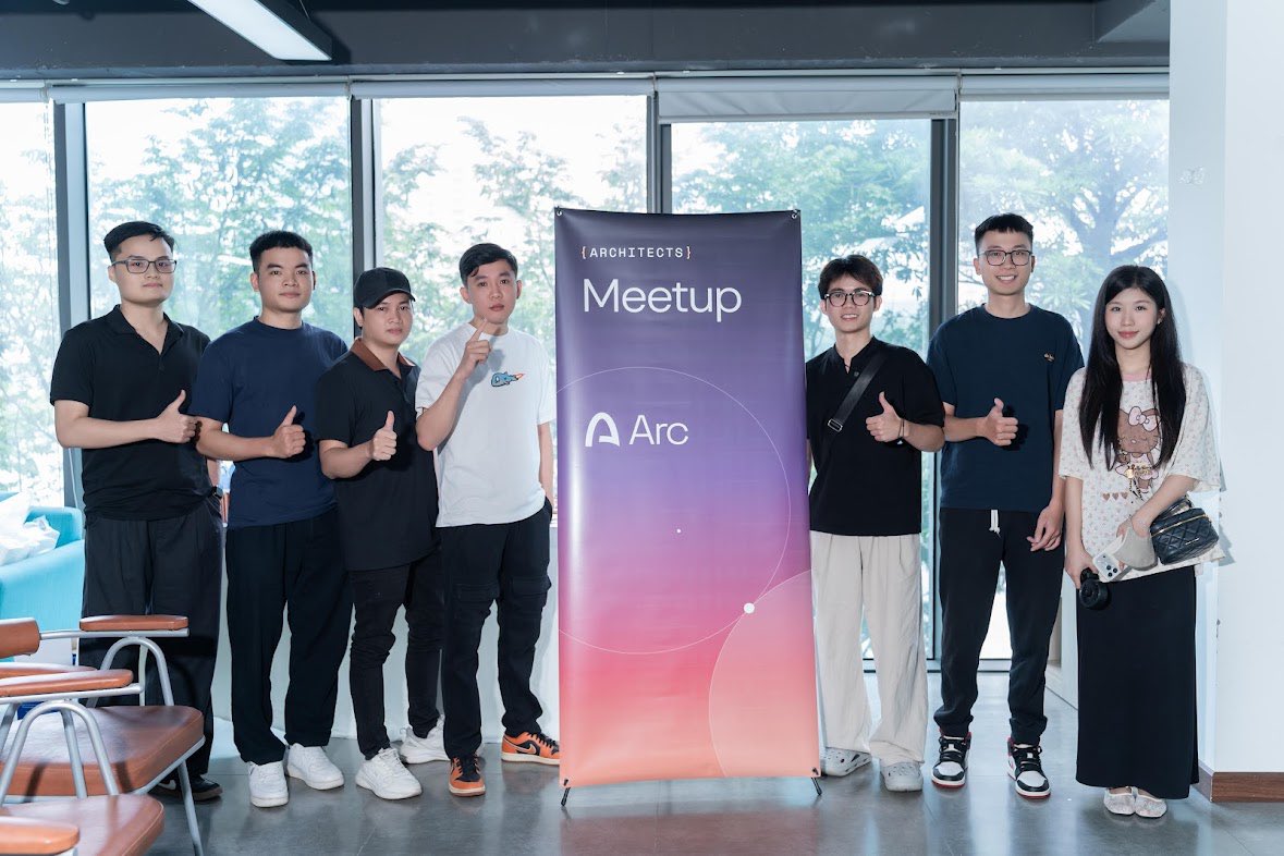 MaxTran1199's tweet photo. Một buổi meetup tuyệt vời. Học hỏi được rất nhiều từ mọi người. 

Keep building ✊✊✊

Thanks to all @Lecter_XFinance @arc @samconnerone @bobbilee https://t.co/A0n7GvaIMD