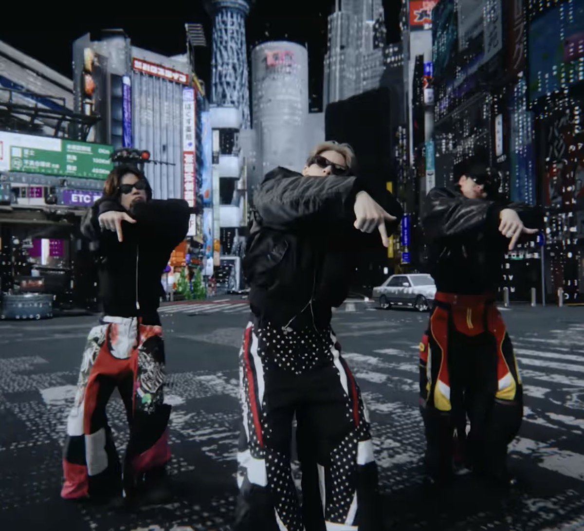 Special thanks: SHIBUYA109 wwww 確かに存在感ぱねぇww #Ni_BUGSLIFE