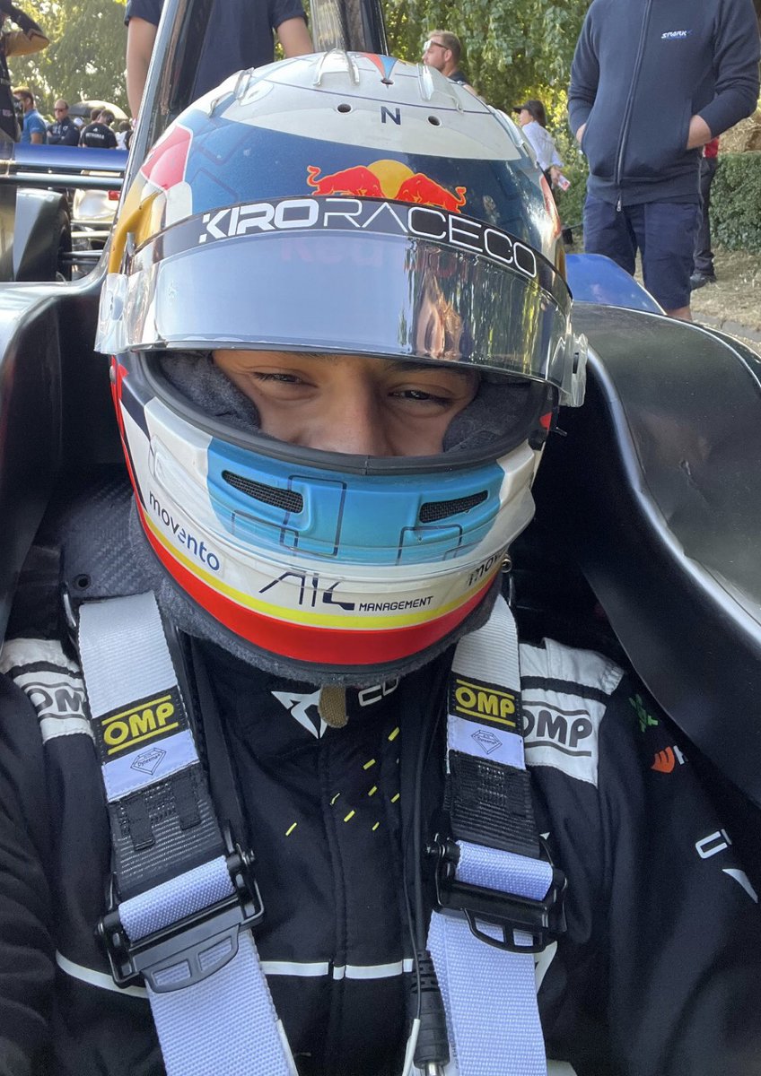 turbotofu's tweet photo. pepe having fun in GEN1 at goodwood 🤓 https://t.co/tlDBs3CApd