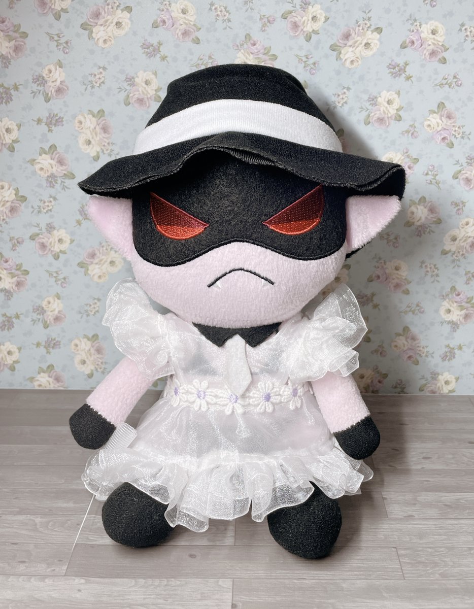 sawaharururu's tweet photo. 最近はミカぬいちゃんにフリフリスケスケエプロンを着せて写真を撮りまくるなどしていました👙 https://t.co/GJ8d7uSOTf