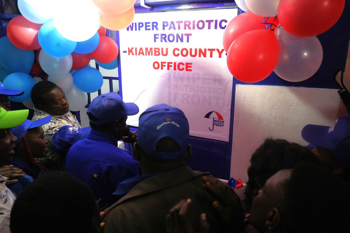 skmusyoka's tweet photo. Kiambu Town was lit!

We say thank you to the incredible people of Kiambu for the warm welcome, the energy, and the overwhelming support.

Together, we shall komboa Kenya. https://t.co/XQW1WfvH8A