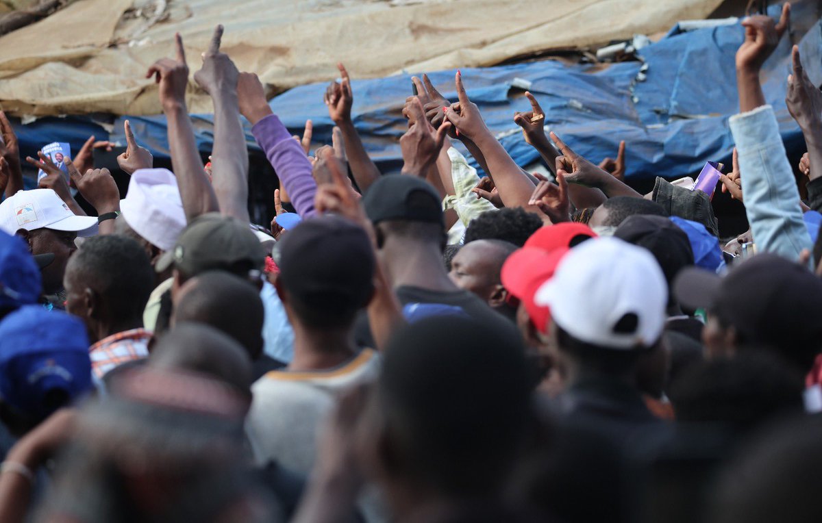 skmusyoka's tweet photo. Kiambu Town was lit!

We say thank you to the incredible people of Kiambu for the warm welcome, the energy, and the overwhelming support.

Together, we shall komboa Kenya. https://t.co/XQW1WfvH8A