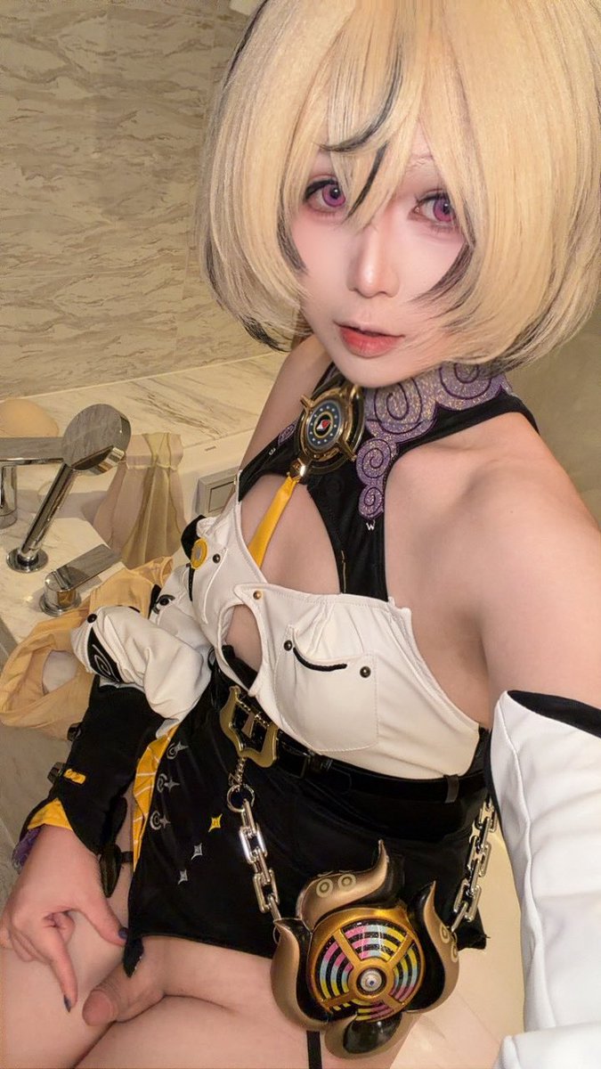 soda_kitsune's tweet photo. 唔 好奇怪的章鱼娘，那里怎么也有一条小小的奇怪的触手呢？…
#男娘 https://t.co/ycj3SXEcjz