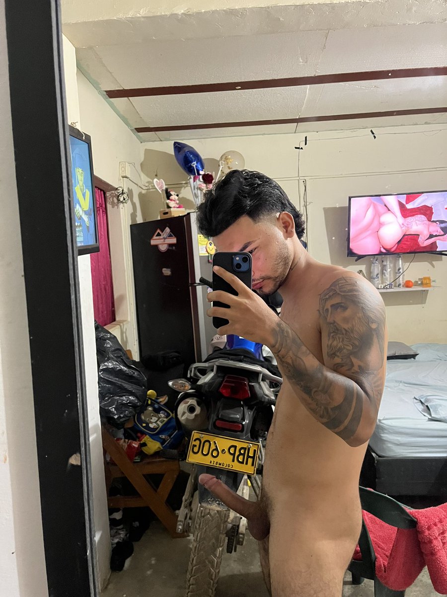 Alexanders61301's tweet photo. 👀🤑�� https://t.co/HwFjE2MFK9
